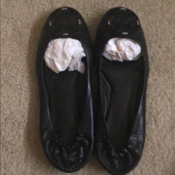 Tory Burch Shoes - Tory Burch ballet flats EUC no tears, stain